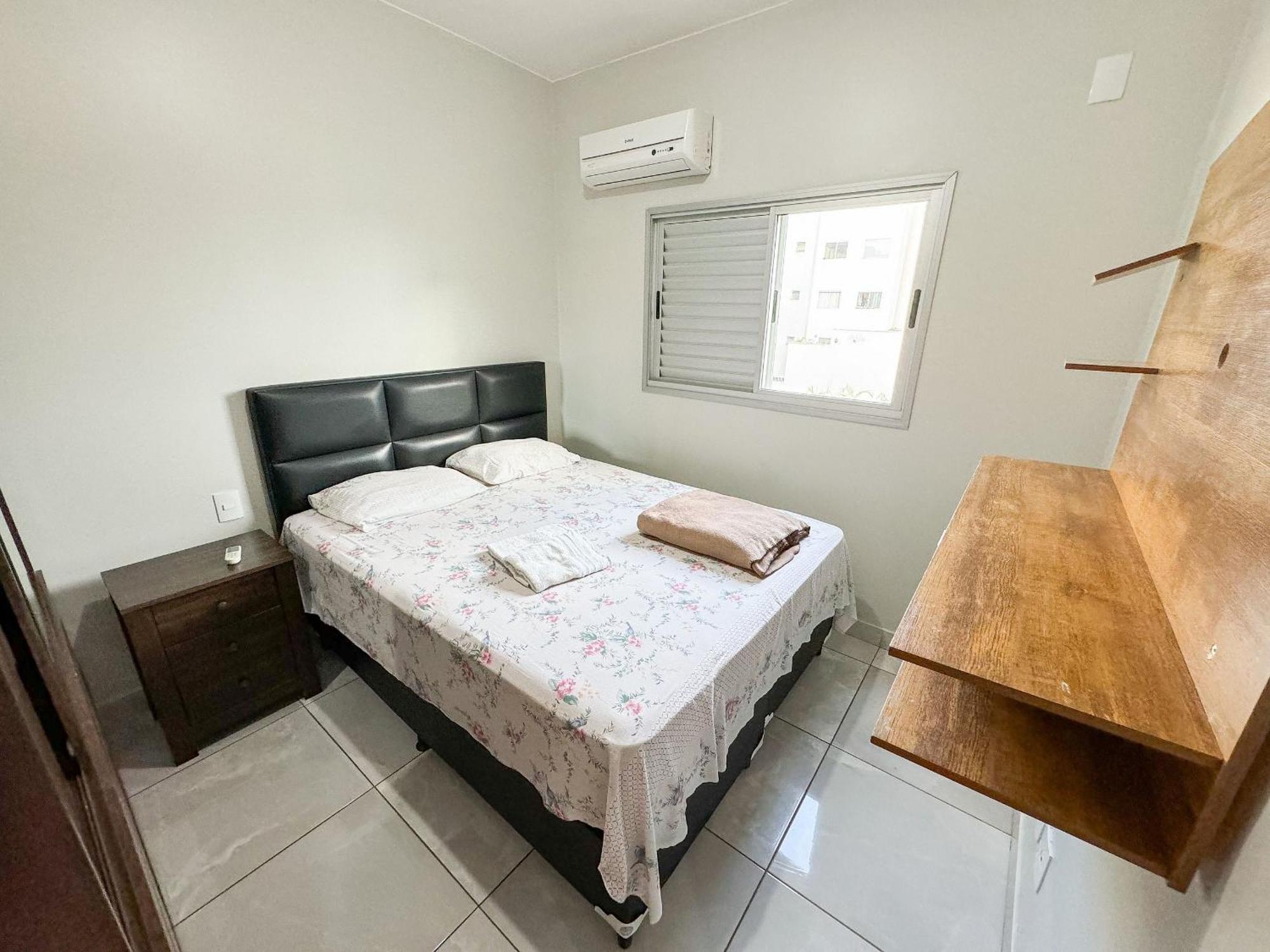 207- APARTAMENTO de 2 QUARTOS para até 5 HÓSPEDES Patos de Minas Exterior foto